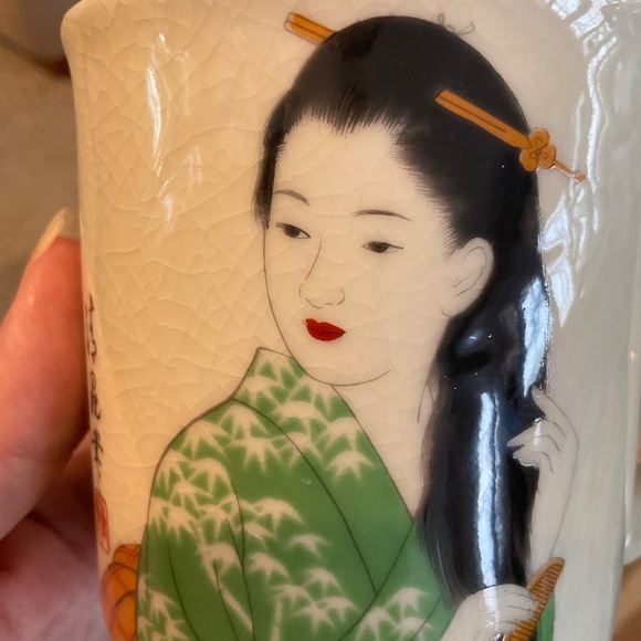 VTG Lovely Japanese Geisha Coffee Mugs 2 Total - Picture 3 of 7